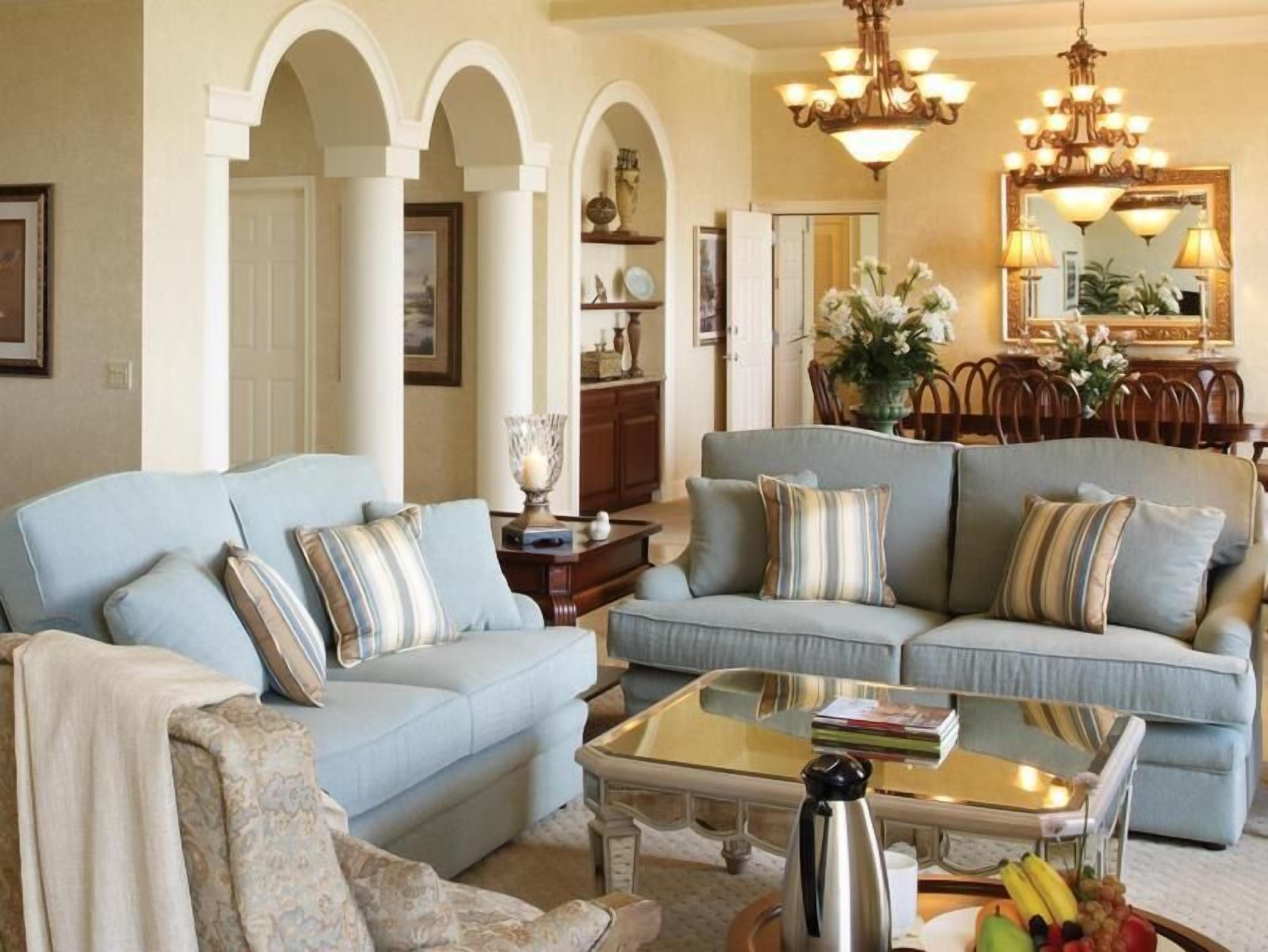 Oppholdsområde | En 40-tommers Flatskjerm-TV med kabel-kanaler samt smart-TV og filmkjøp