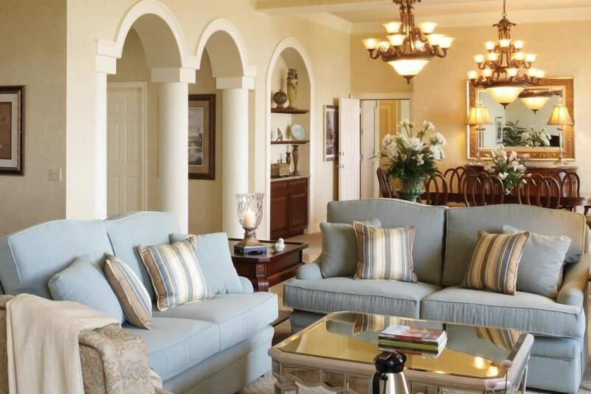 Coin séjour | Télévision à écran plat de 40 pouces avec chaßnes par cùble