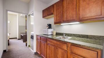 Suite, 1 King Bed with Sofa bed, Non Smoking | 1 bedroom, hypo-allergenic bedding, in-room safe, desk