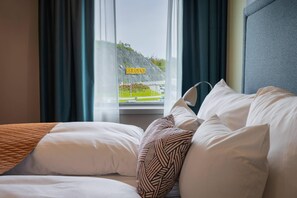 Junior Suite, 1 Double Bed, Non Smoking | Minibar, desk, blackout drapes, soundproofing