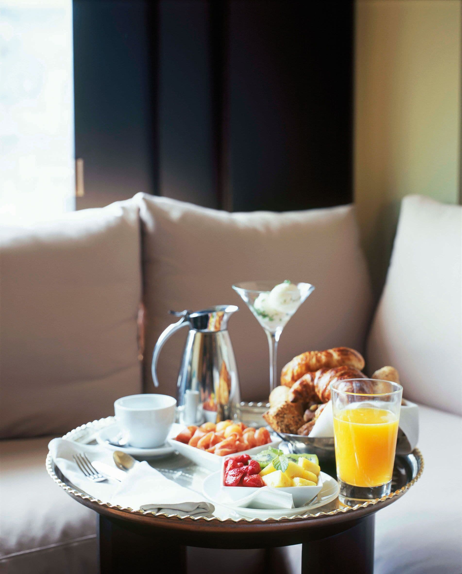 daily local cuisine breakfast (eur 35 per person)