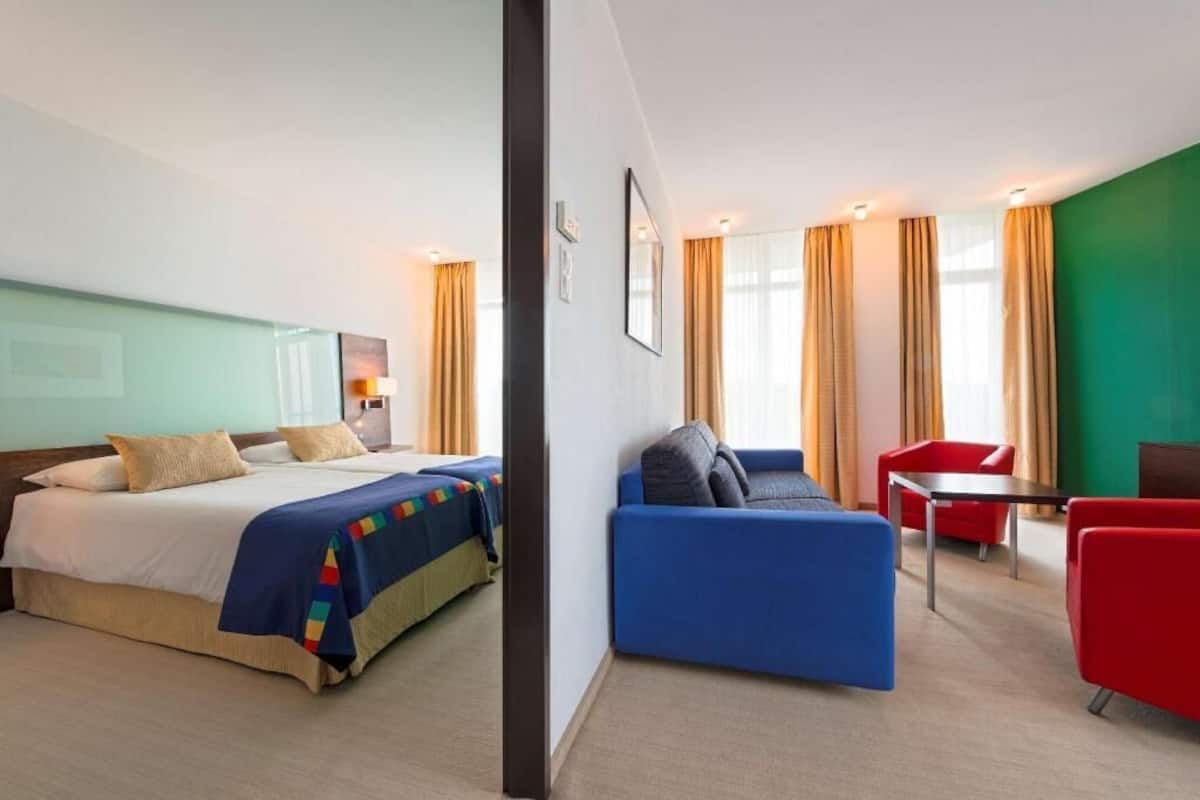 Minibar, in-room safe, desk, blackout curtains