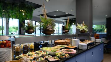 Se sirven desayunos, almuerzos y cenas
