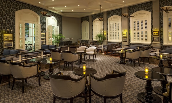 Bar ở tầng thượng