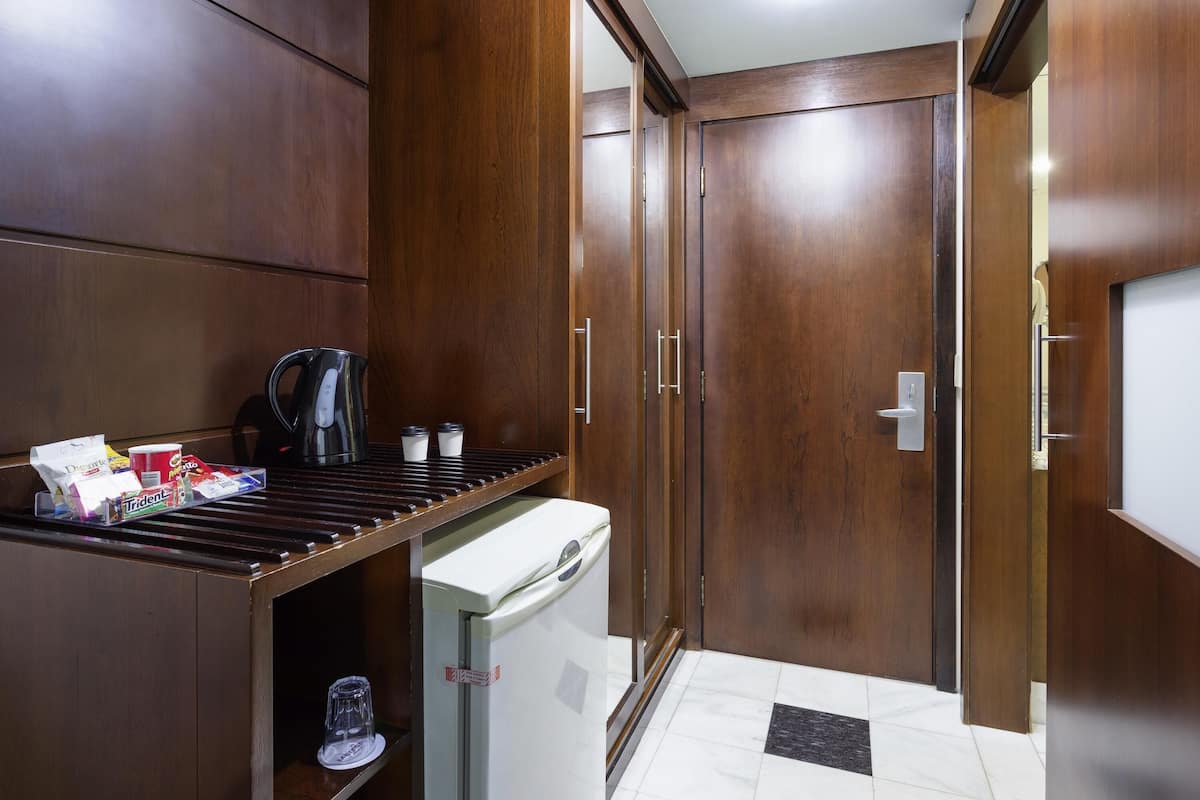 Premium bedding, minibar, in-room safe, blackout curtains