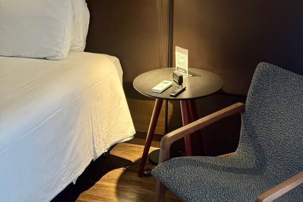 Privilege, Room, 1 Katil Kelamin (Double) | Peralatan tempat tidur premium, bar mini, peti besi dalam bilik