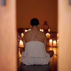 Tratamientos corporales, aromaterapia, masajes con piedras calientes