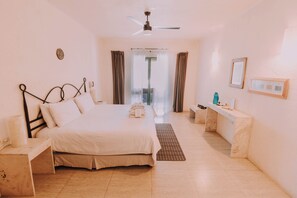 Premium bedding, in-room safe