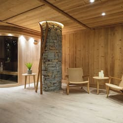 Sauna, bilik wap, mandi tangas / hammam, rawatan badan, rawatan muka