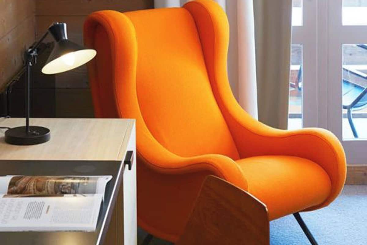 Minibar, in-room safe, desk, free WiFi