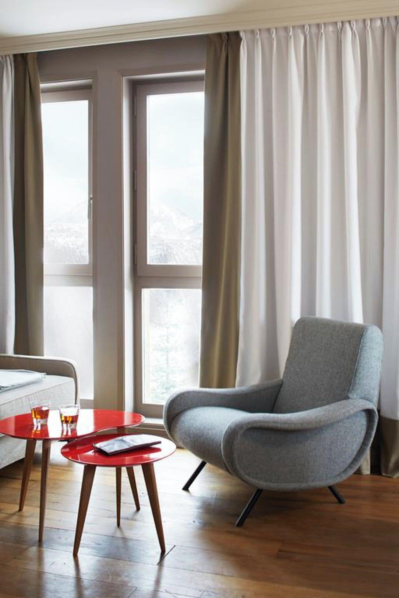 Minibar, Zimmersafe, Schreibtisch, kostenloses WLAN