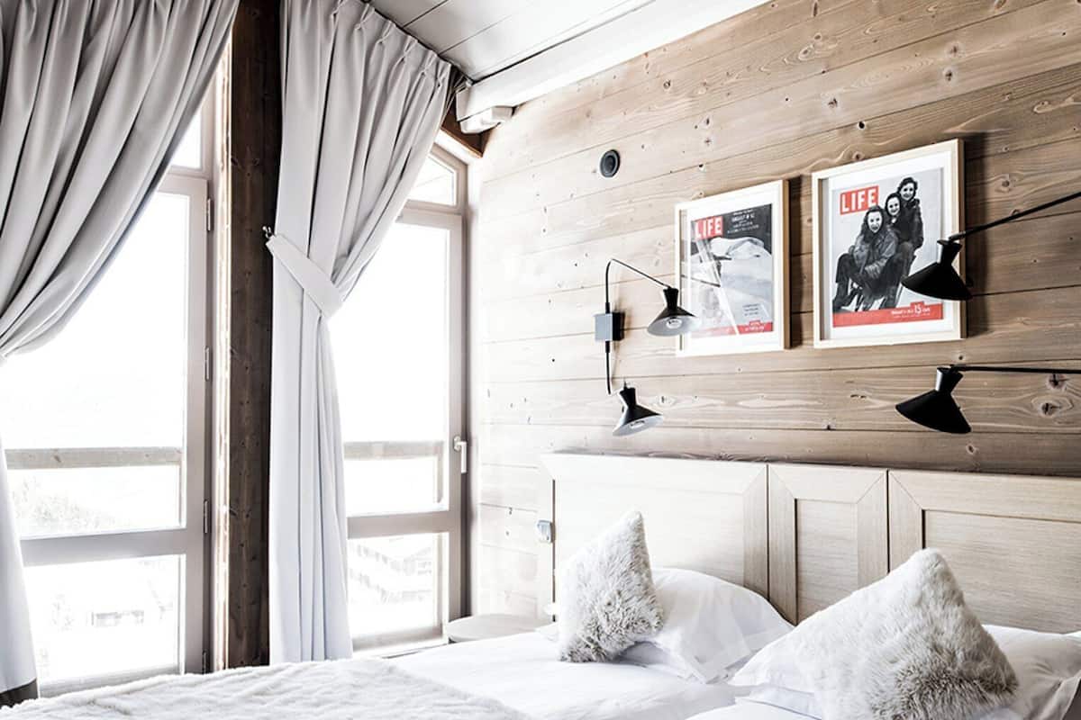 Suite | Minibar, in-room safe, desk, free WiFi