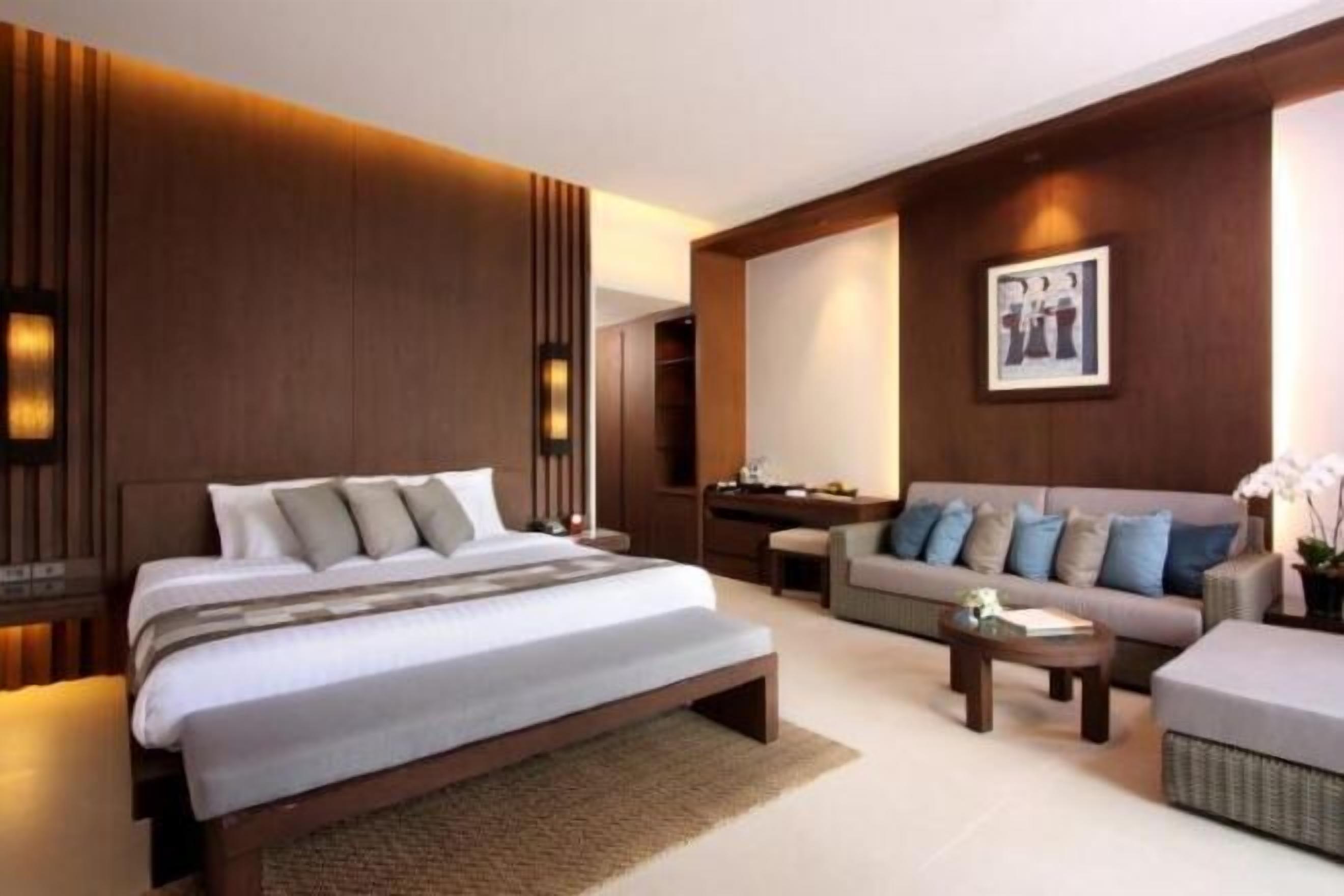 Minibar, coffre-fort, bureau, accès au Wi-Fi (inclus)