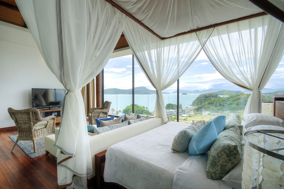 the cape absolute suite | minibar, in-room safe, desk, free wifi