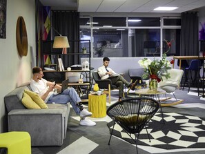 Bar (on property) - ibis Styles Crolles Grenoble A41 (Crolles)
