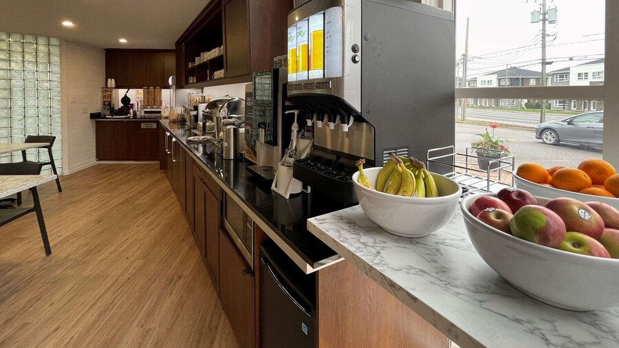 Clarion Pointe Quebec Airport