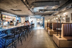 Bar (en la propiedad)