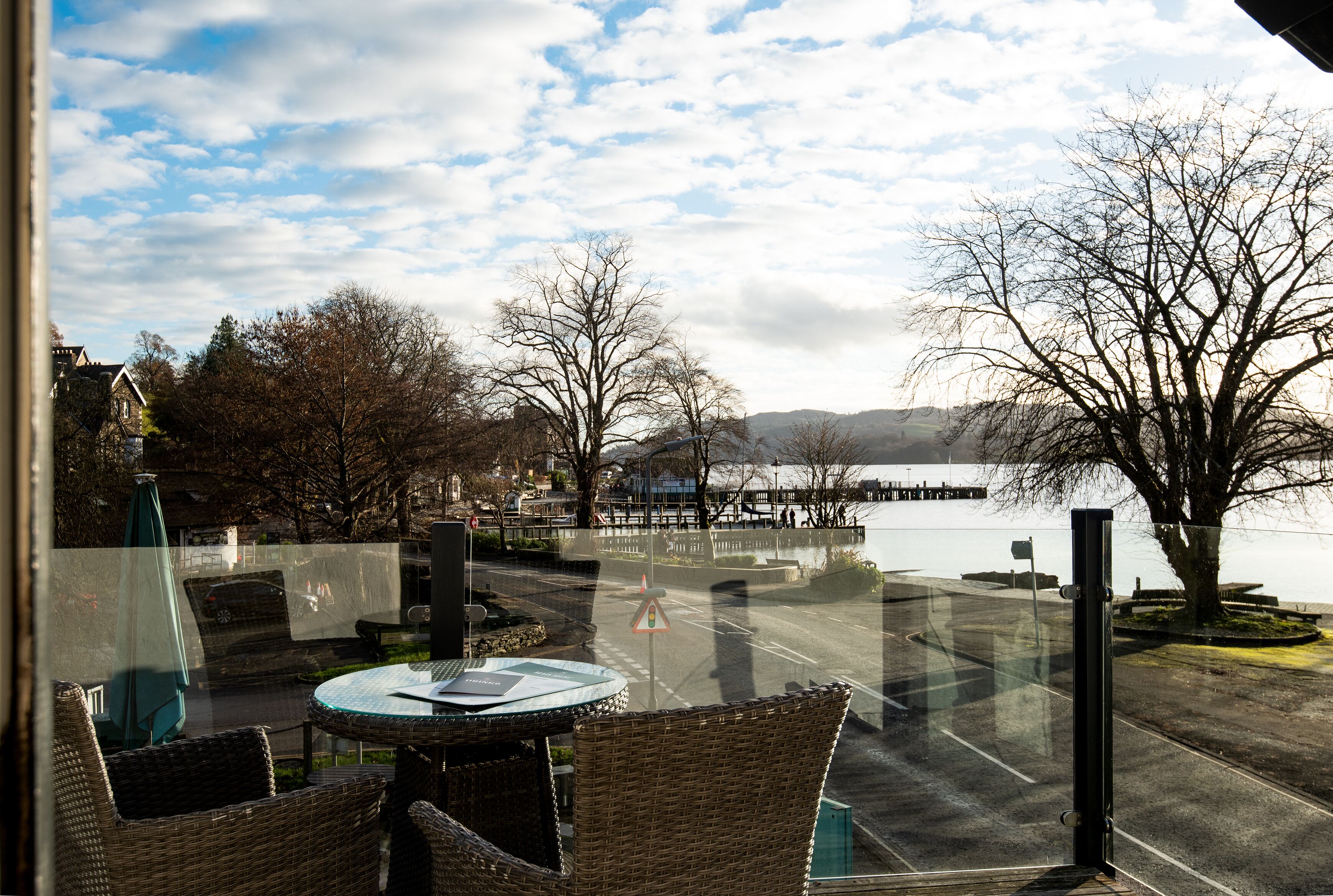 Double or Twin Room with sofa bed | 办公桌、免费 WiFi、床单