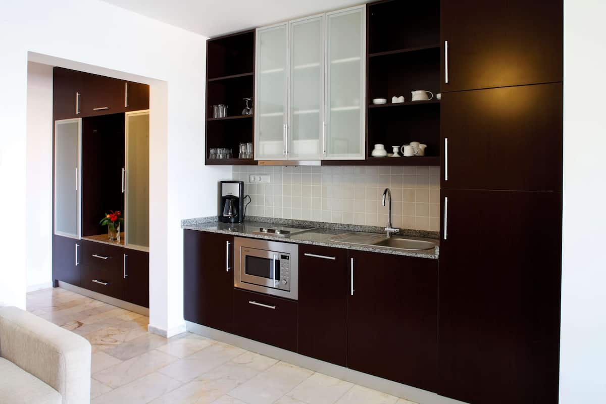 premium bedding, in-room safe, desk, iron/ironing board