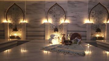 Sauna seca, banheira de hidromassagem, banho turco/hammam
