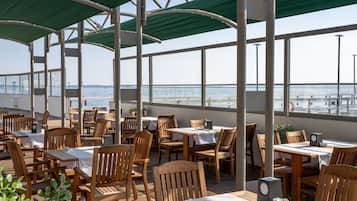 Beach bar