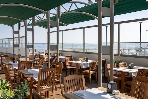 Beach bar