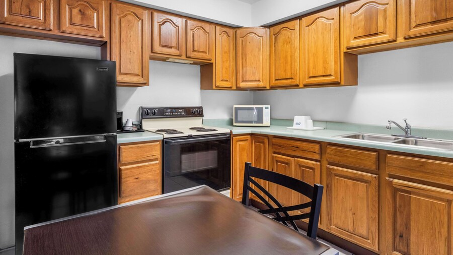 Americas Best Value Inn Jonesville Hillsdale