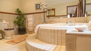 Honeymoon - Spa Bath Luxury Suite | Bathroom | Separate bathtub and shower, hair dryer, bathrobes, slippers