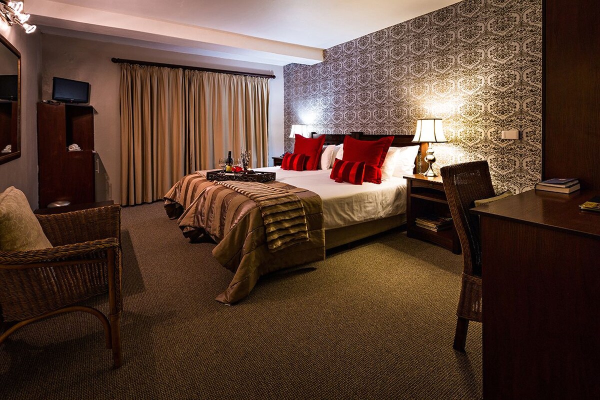 Chambre Luxe avec lits jumeaux (bath & shower )