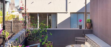 Room (4) | Terrace/patio