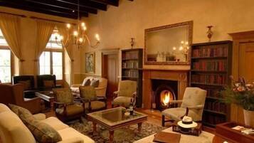 Sala de estar en el lobby