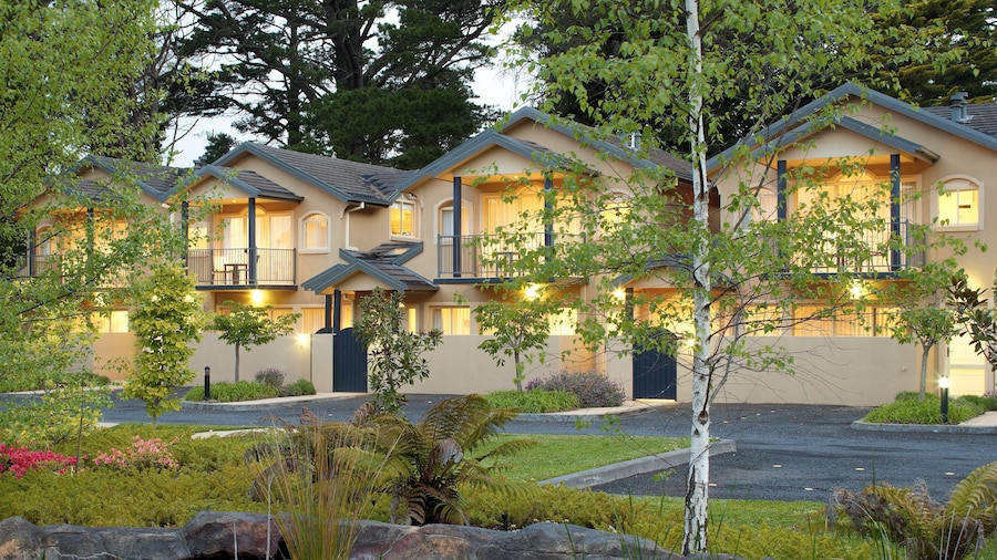 Falls Mountain Retreat