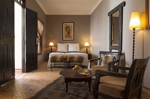 Junior-Suite | Select-Comfort-Betten, Zimmersafe, kostenlose Babybetten, Zustellbetten