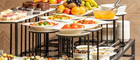 Buffet breakfast on weekdays (EUR 10 per person)