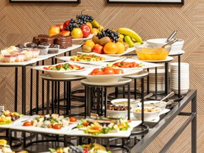 Buffet breakfast on weekdays (EUR 10 per person)