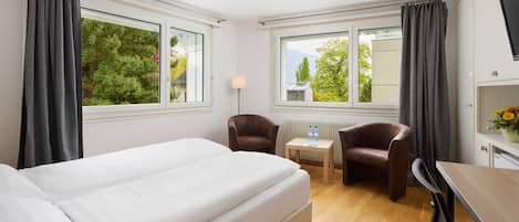 Habitació doble | Matalassos de la marca Select Comfort i caixa forta a l'habitació