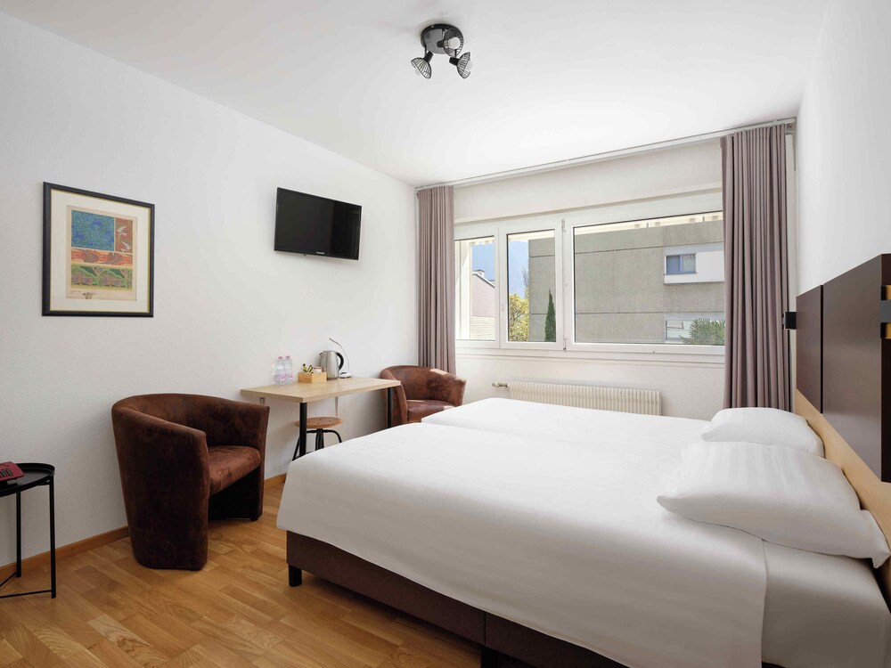 Hôtel Bon Port by null