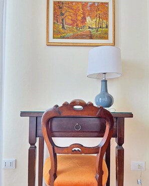 Deluxe Room, Non Smoking, Ensuite | Premium bedding, individually furnished, desk, soundproofing - Cimabue 9 (Florence)