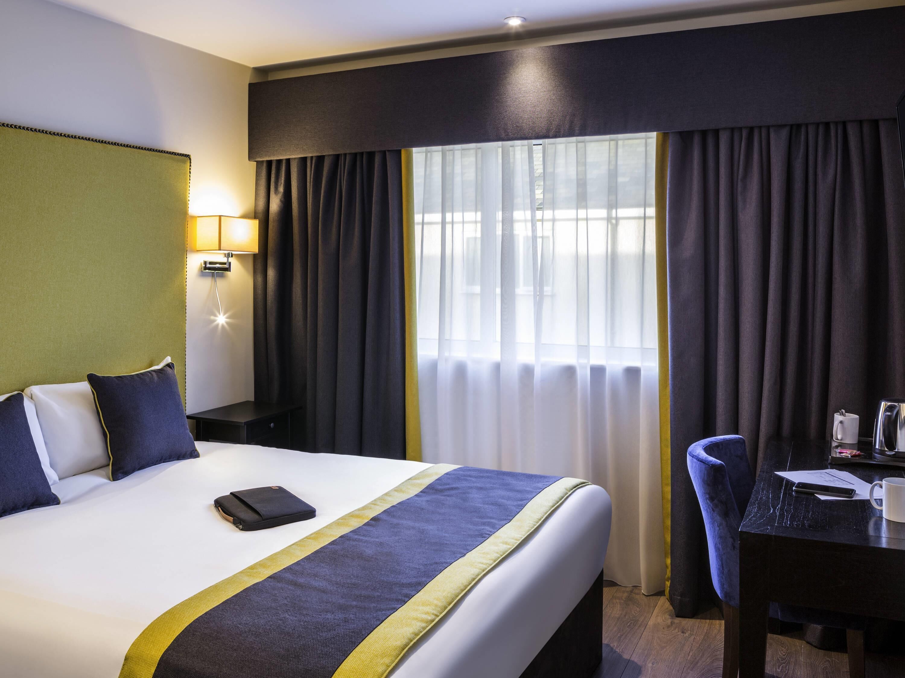 Standard Double Room, 1 Double Bed | Premium bedding, in-room safe, individually furnished, desk