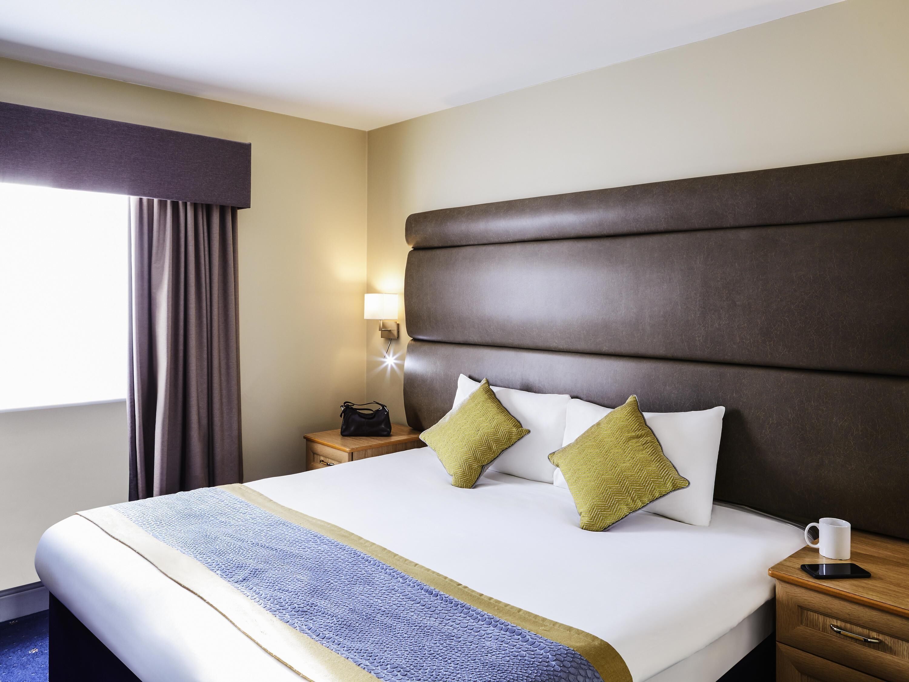Standard Double Room, 1 Double Bed | Premium bedding, in-room safe, individually furnished, desk
