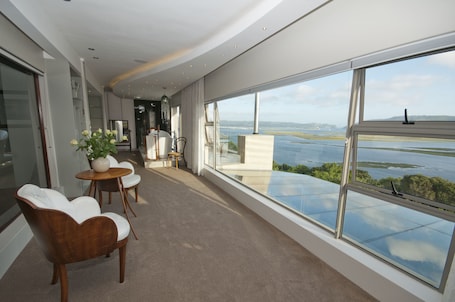 Penthouse suite | Living area | LED TV