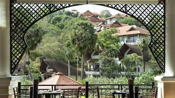 Dagelijks à-la-carte-ontbijt (THB 750 per persoon)