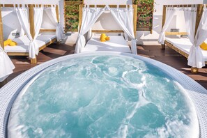 야외 스파 욕조