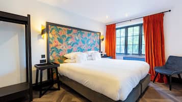 Superior Double Room | Egyptian cotton sheets, desk, iron/ironing board, free WiFi