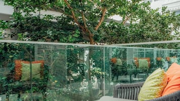 Premium Room, Terrace (King) | Premium bedding, down comforters, in-room safe, desk