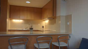 Appartement, 1 chambre | Cuisine privée | Réfrigérateur, micro-ondes