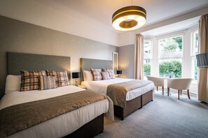 Premium bedding, Select Comfort beds, individually decorated - Ambleside Townhouse (Ambleside)