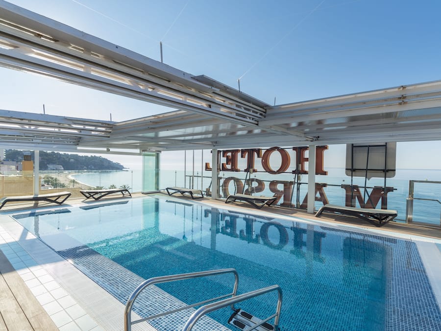 Seasonal outdoor pool, open 9:00 AM to 9:00 PM, sun loungers