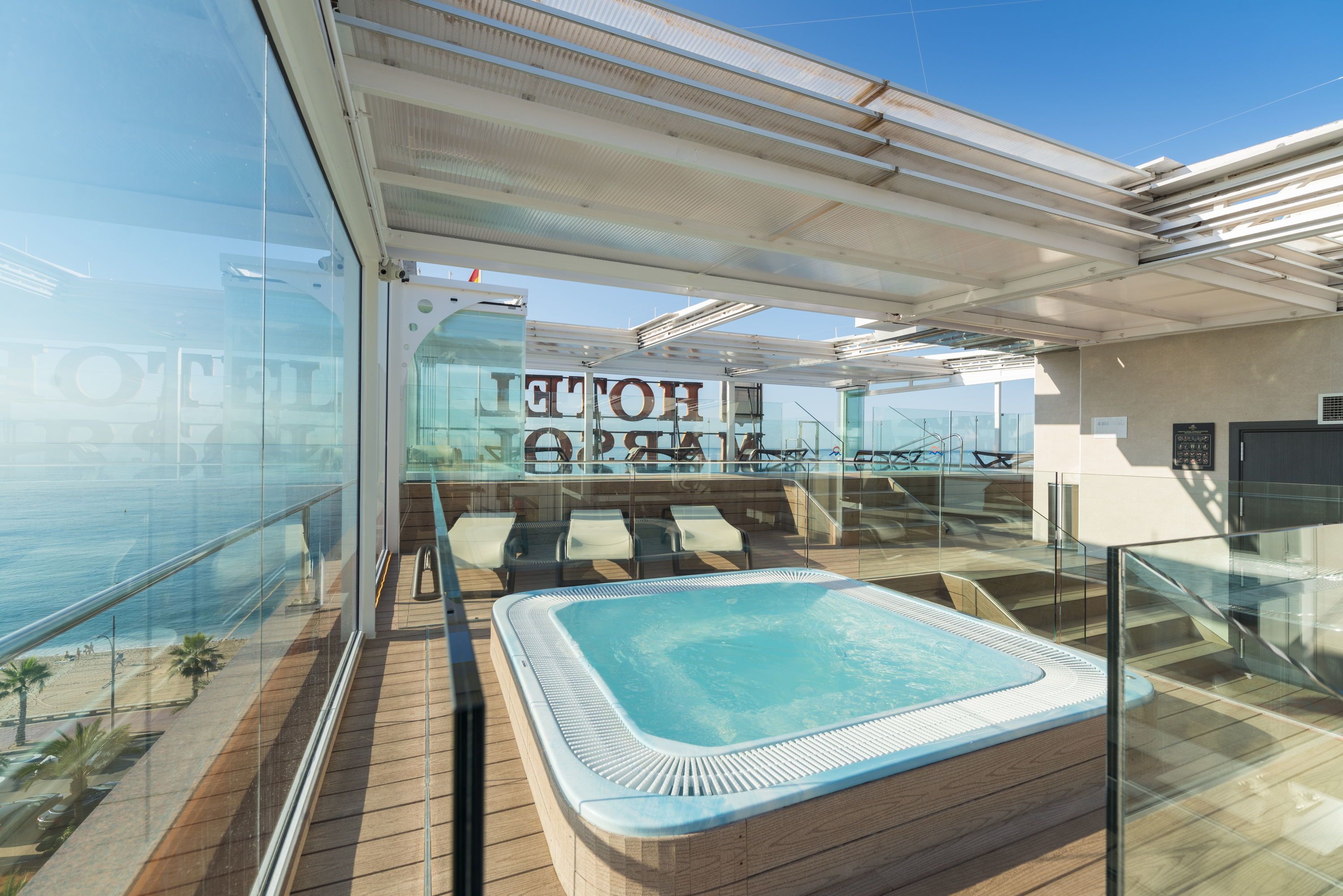 seasonal outdoor pool, open 9:00 am to 9:00 pm, pool loungers