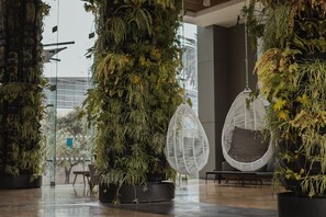 Terrace/patio - DoubleTree by Hilton Hotel Mexico City Santa Fe (Mexico City)